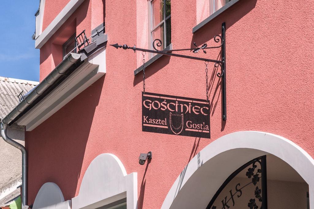 Gosciniec Kasztel U Gostla Hotel Murowana Goslina Bilik gambar